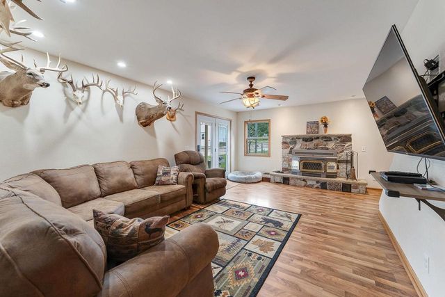 E13095 County Rd. W, Baraboo, WI 53913