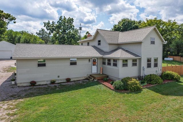 E13095 County Rd. W, Baraboo, WI 53913