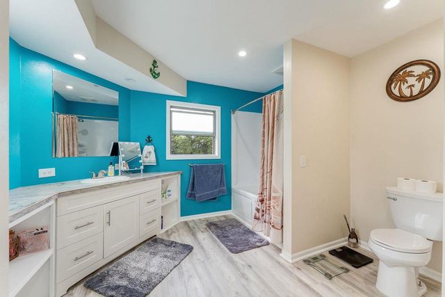 E13095 County Rd. W, Baraboo, WI 53913