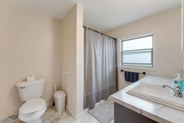 E13095 County Rd. W, Baraboo, WI 53913