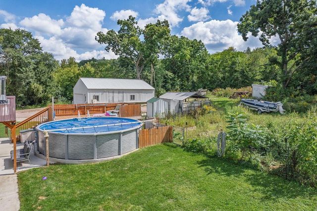 E13095 County Rd. W, Baraboo, WI 53913