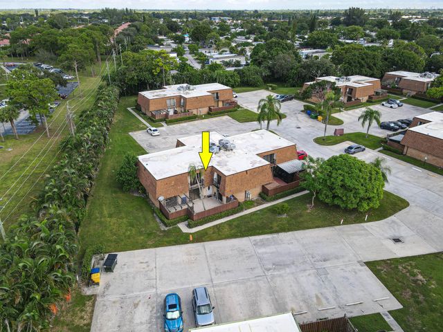 2406 24th Lane, Greenacres, FL 33463