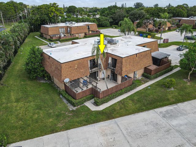 2406 24th Lane, Greenacres, FL 33463