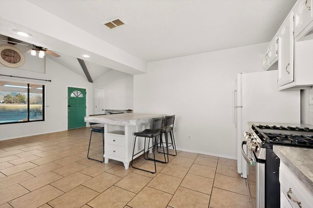 2611 Parsifal Street NE, Albuquerque, NM 87112