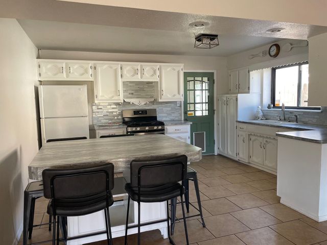 2611 Parsifal Street NE, Albuquerque, NM 87112