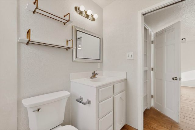 2611 Parsifal Street NE, Albuquerque, NM 87112