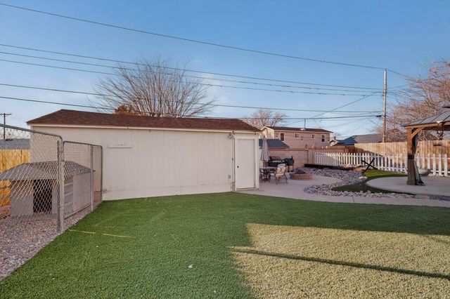 2611 Parsifal Street NE, Albuquerque, NM 87112