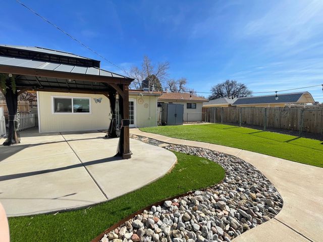 2611 Parsifal Street NE, Albuquerque, NM 87112