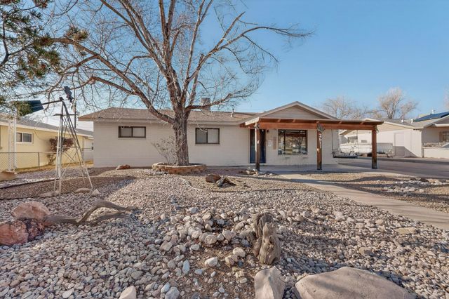 2611 Parsifal Street NE, Albuquerque, NM 87112