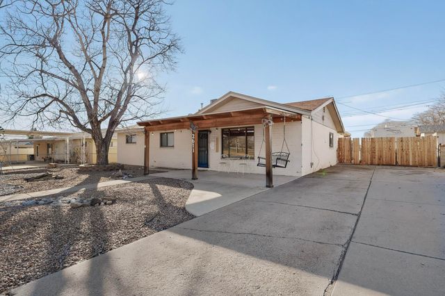 2611 Parsifal Street NE, Albuquerque, NM 87112