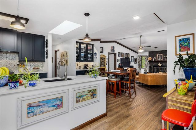 2507 NW 29TH PLACE, Gainesville, FL 32605