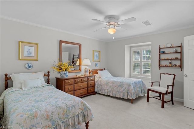 805 Chartwell Circle, Winston-salem, NC 27106