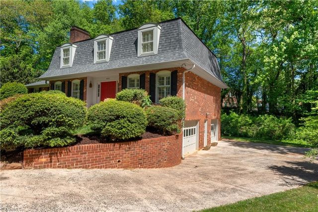 805 Chartwell Circle, Winston-salem, NC 27106
