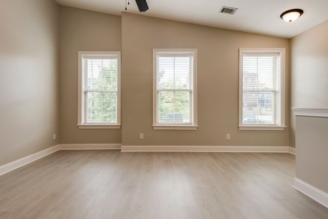 3120B Long Blvd, Nashville, TN 37203