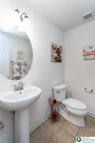 977 South Fork Drive, Forks Twp, PA 18040