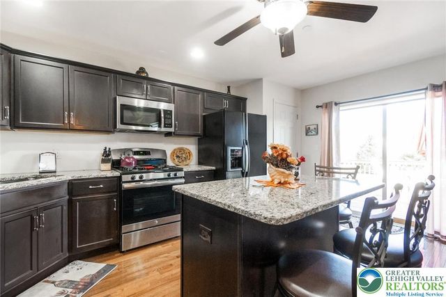 977 South Fork Drive, Forks Twp, PA 18040