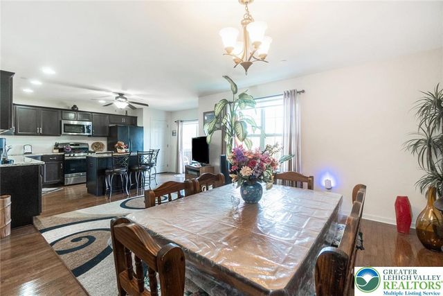 977 South Fork Drive, Forks Twp, PA 18040