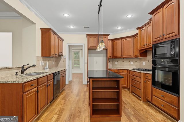 182 Little Victoria Road, Woodstock, GA 30189