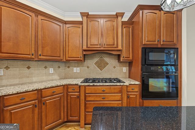 182 Little Victoria Road, Woodstock, GA 30189