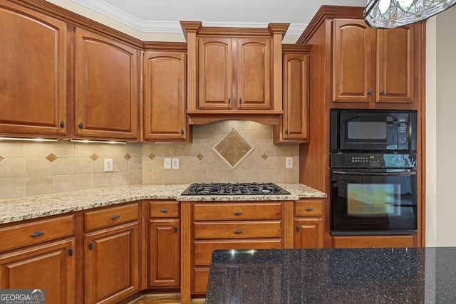 182 Little Victoria Road, Woodstock, GA 30189