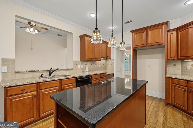 182 Little Victoria Road, Woodstock, GA 30189