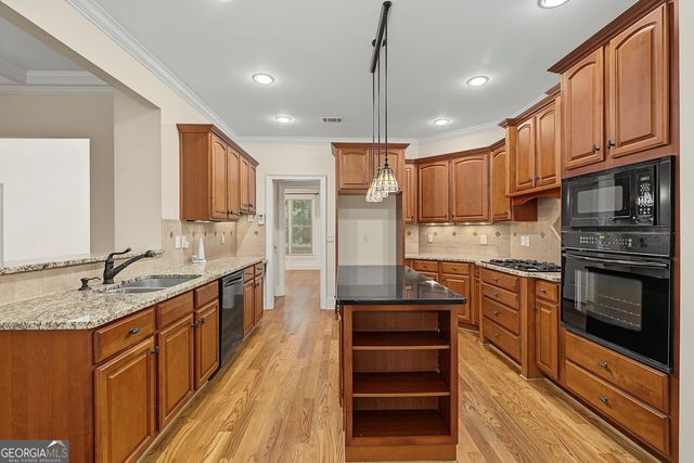 182 Little Victoria Road, Woodstock, GA 30189