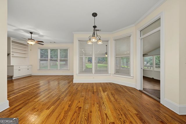 182 Little Victoria Road, Woodstock, GA 30189