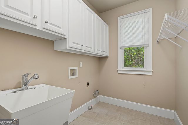 182 Little Victoria Road, Woodstock, GA 30189