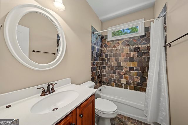 182 Little Victoria Road, Woodstock, GA 30189