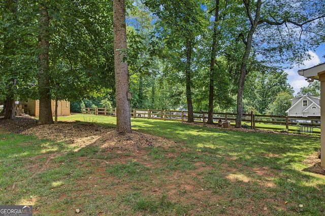 182 Little Victoria Road, Woodstock, GA 30189