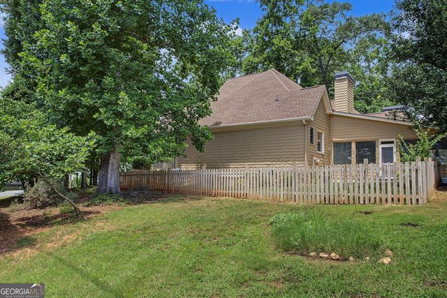 182 Little Victoria Road, Woodstock, GA 30189