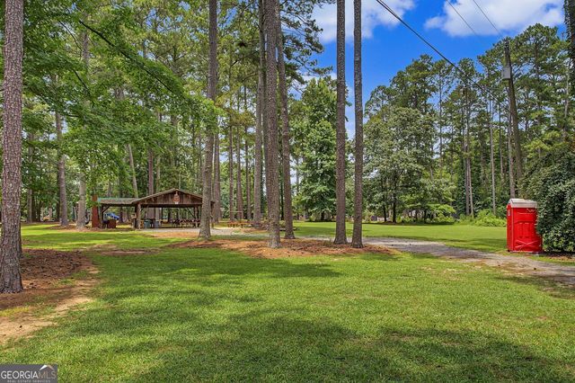 182 Little Victoria Road, Woodstock, GA 30189