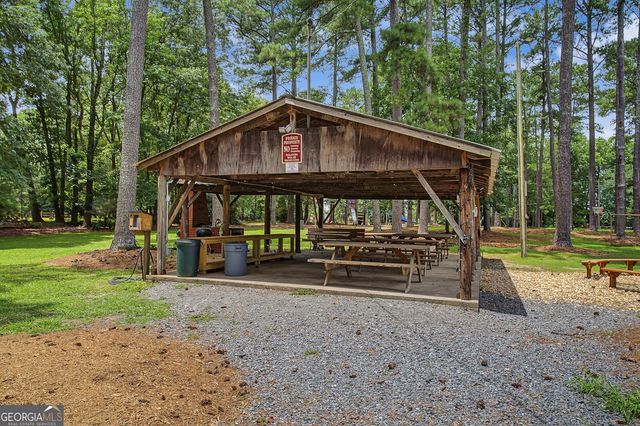 182 Little Victoria Road, Woodstock, GA 30189