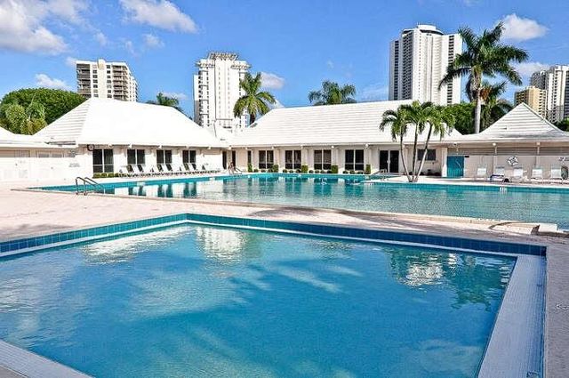 1250 Sugar Sands Boulevard 207, Singer Island, FL 33404
