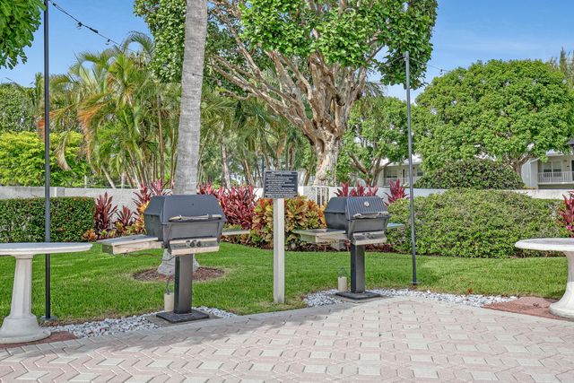 1250 Sugar Sands Boulevard 207, Singer Island, FL 33404
