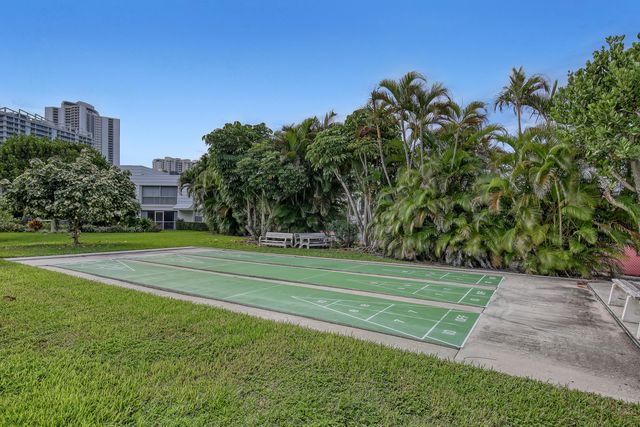 1250 Sugar Sands Boulevard 207, Singer Island, FL 33404
