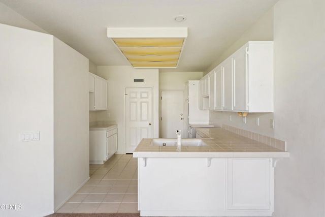 11510 Countrycreek Court, Moorpark, CA 93021