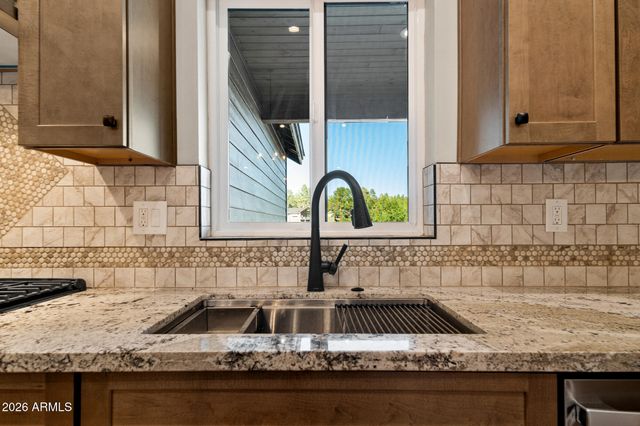 1380 S Lakeside Trail, Show Low, AZ 85901