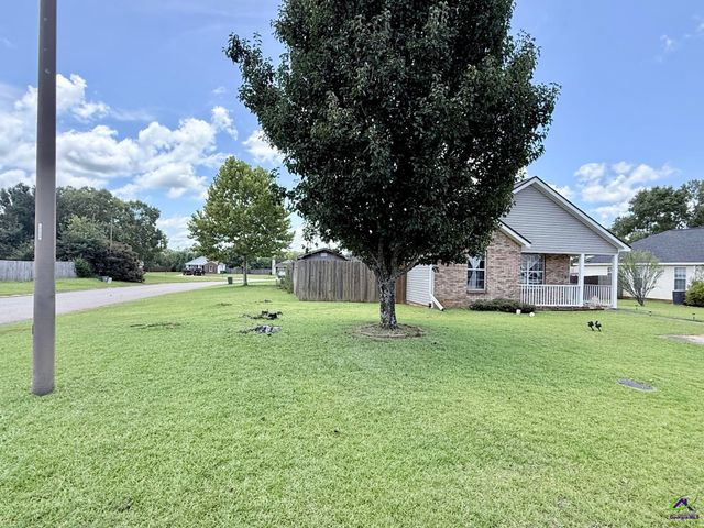 201 Brandonshire Lane, Bonaire, GA 31005