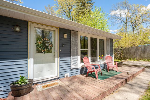 12321 Woodland Park Drive NE, Belding, MI 48809