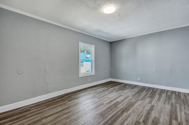 2125 Cosgrove Avenue, North Charleston, SC 29405