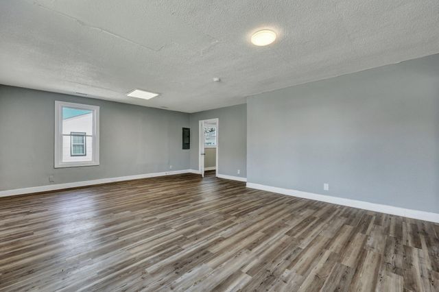 2125 Cosgrove Avenue, North Charleston, SC 29405