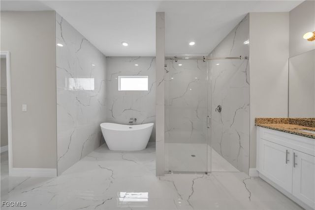 543 McArthur BLVD, Lehigh Acres, FL 33974