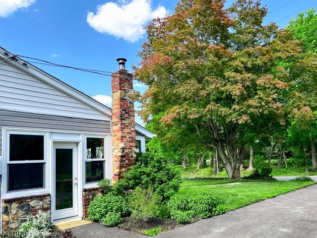 109 Garrison Rd, Harmony Twp., NJ 08865