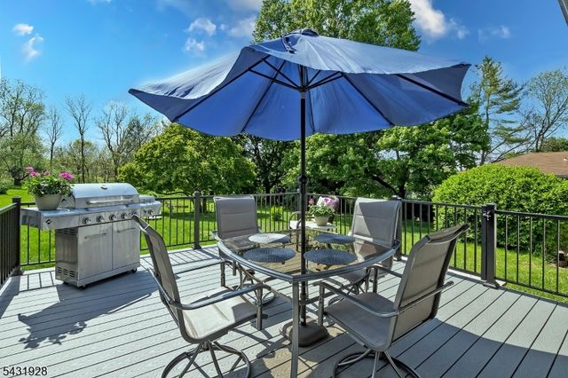 109 Garrison Rd, Harmony Twp., NJ 08865