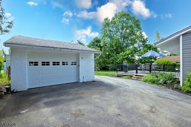 109 Garrison Rd, Harmony Twp., NJ 08865