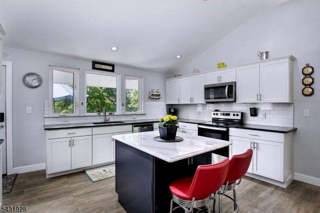 109 Garrison Rd, Harmony Twp., NJ 08865