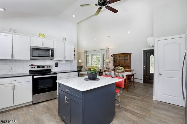 109 Garrison Rd, Harmony Twp., NJ 08865