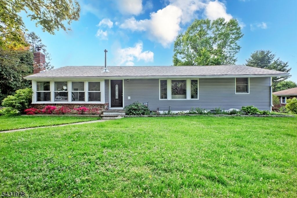109 Garrison Rd, Harmony Twp., NJ 08865