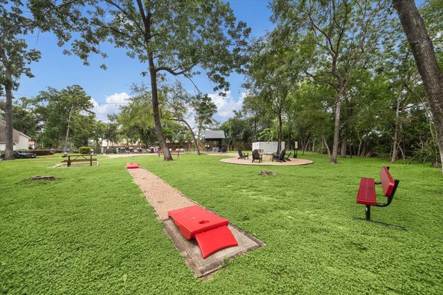 1710 W T C Jester Boulevard 2317, Houston, TX 77008